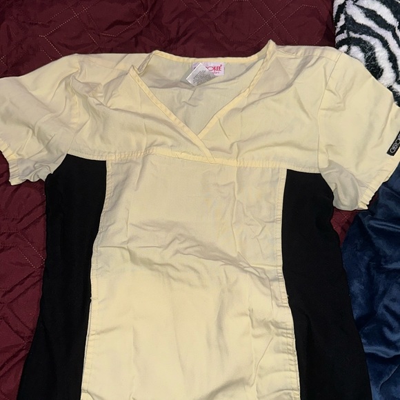 Cherokee, small, yellow - Picture 1 of 1